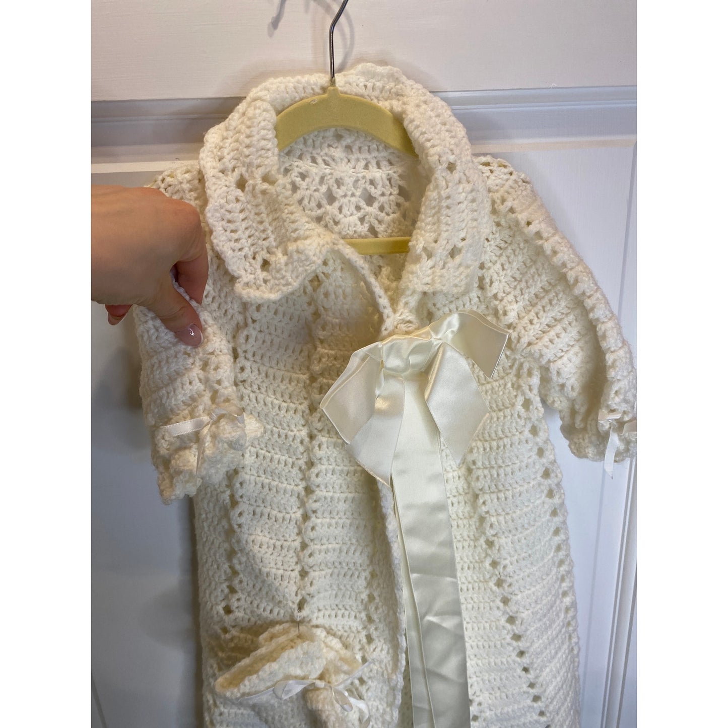 Homemade Vintage White Knit Crotchet Communion Dress Bow Booties