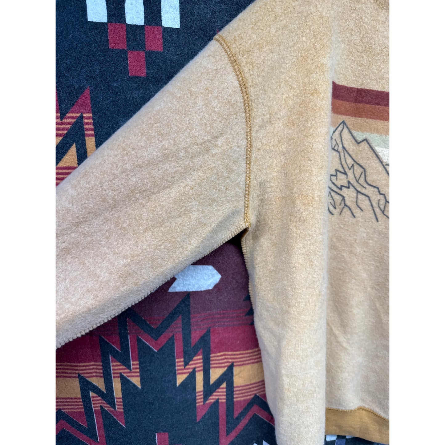 Prairie Mountain Anchorage Alaska Yellow Rainbow Fuzzy Crewneck Sweatshirt XL