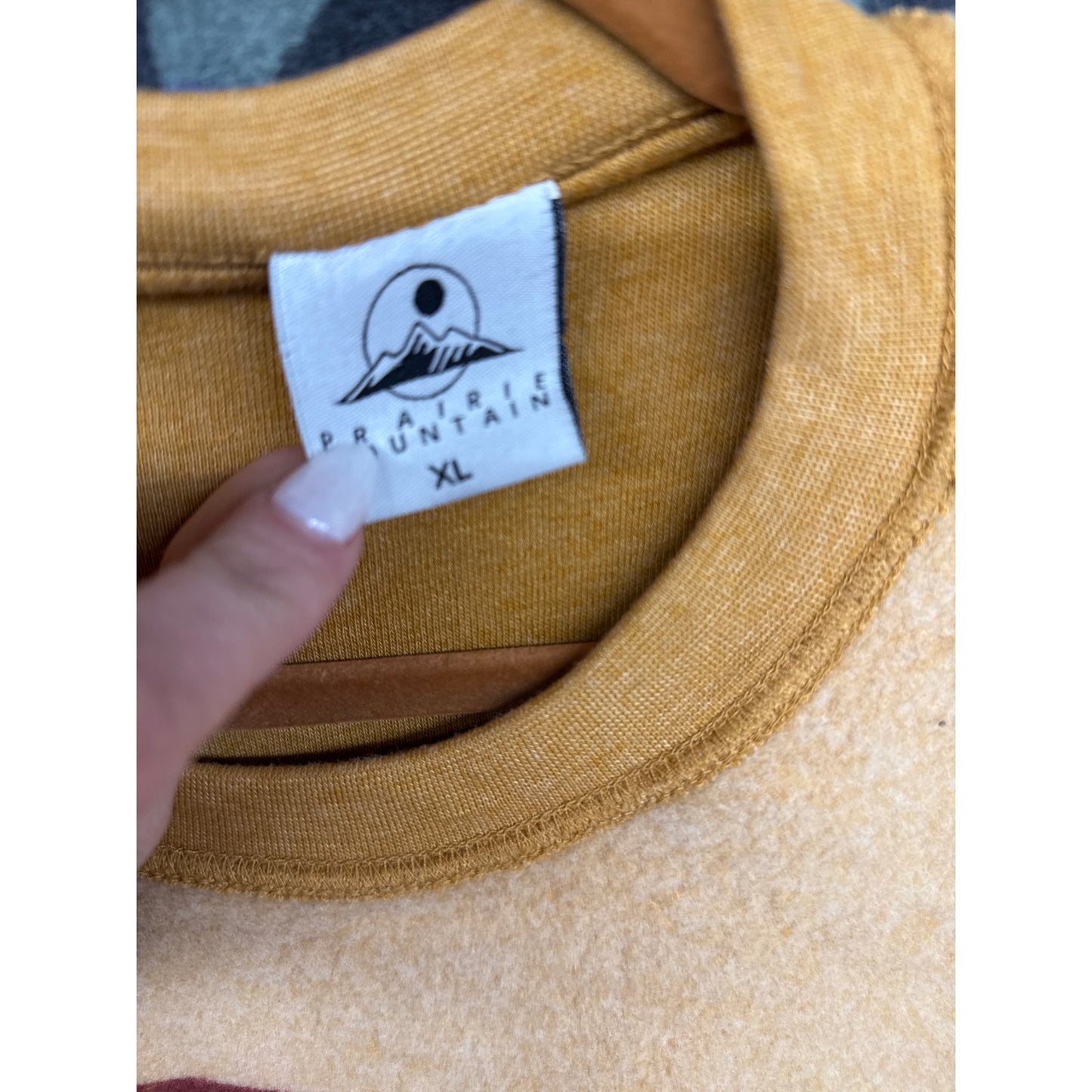 Prairie Mountain Anchorage Alaska Yellow Rainbow Fuzzy Crewneck Sweatshirt XL