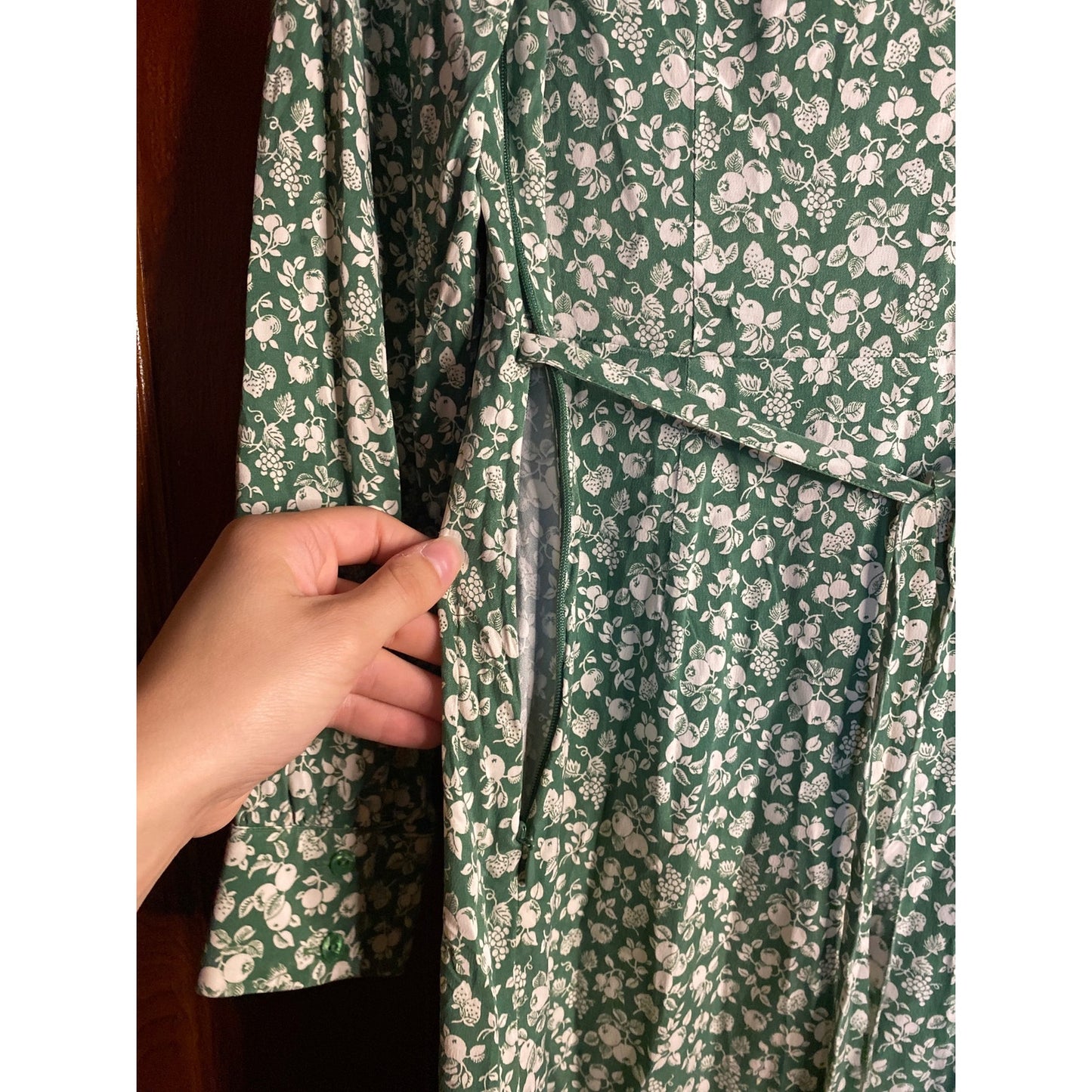 Paris Atelier & Other Stories Women's NWOT Green Fruit Novelty Print Dress 4