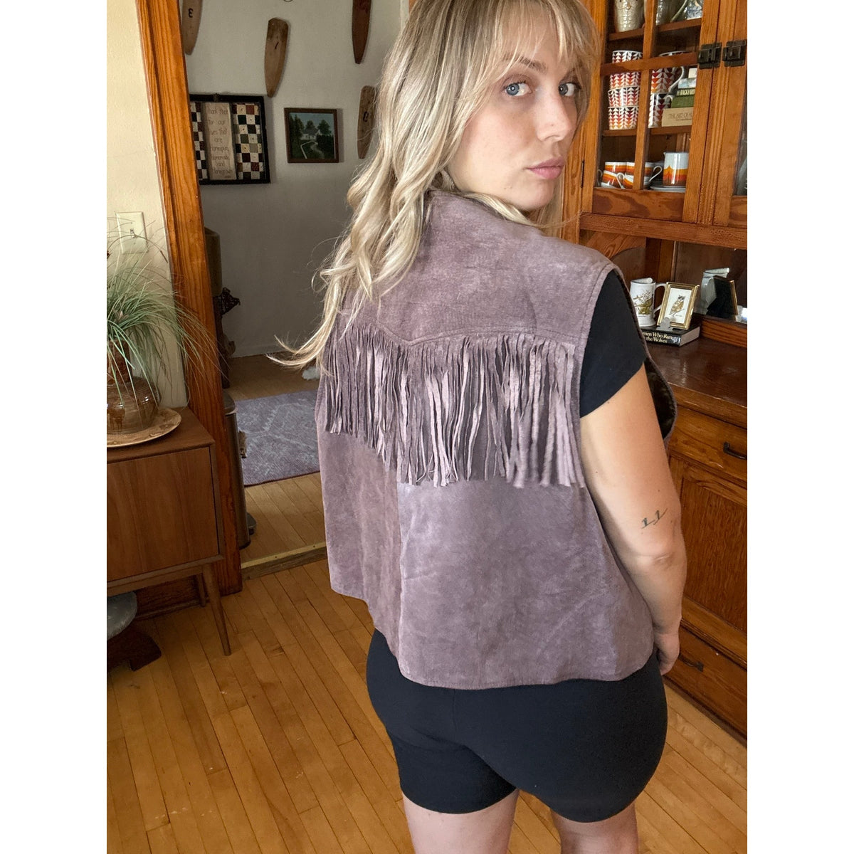 August Max Vest Western 22 Cowhide Fringe Brown Rodeo Country Oakley Cowgirl