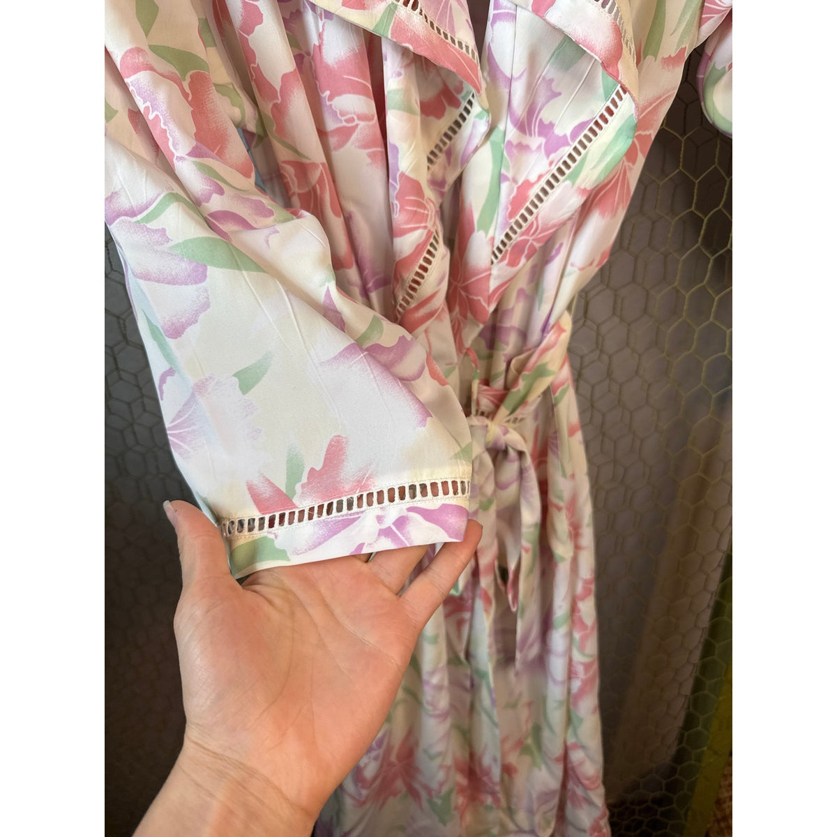 80s Vintage Victoria's Secret Floral Robe Iris Deadstock Large Parton Pastel