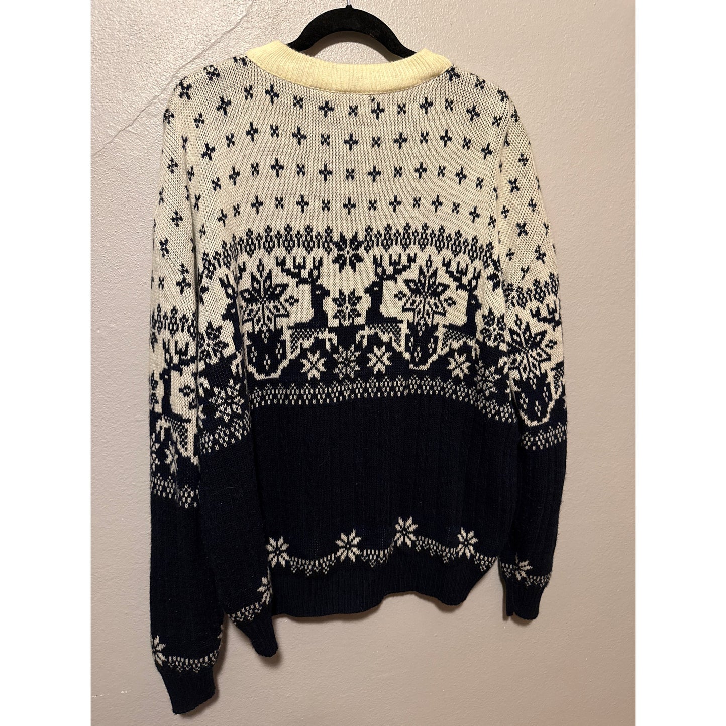 Ash Creek Trading XL Sweater Christmas Reindeer Cream Winter Nordic Navy