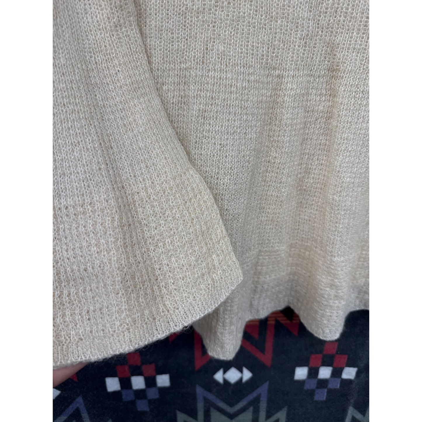 Jones New York 90s Sweater Cream Trumpet Sleeve Witchy XL Soft Neutral Luxury
