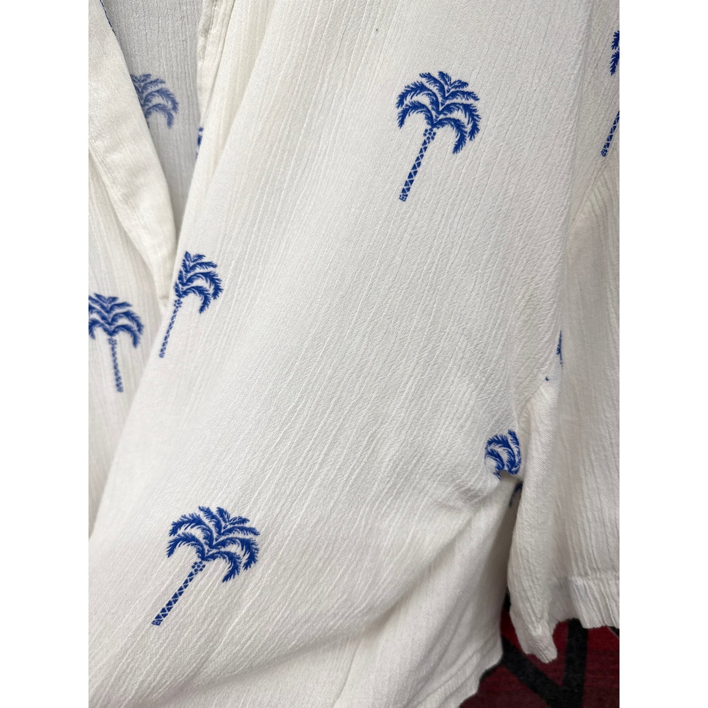 H&M Women's Cropped White Summer Palm Beach Carolina XS Button Up Blouse Top