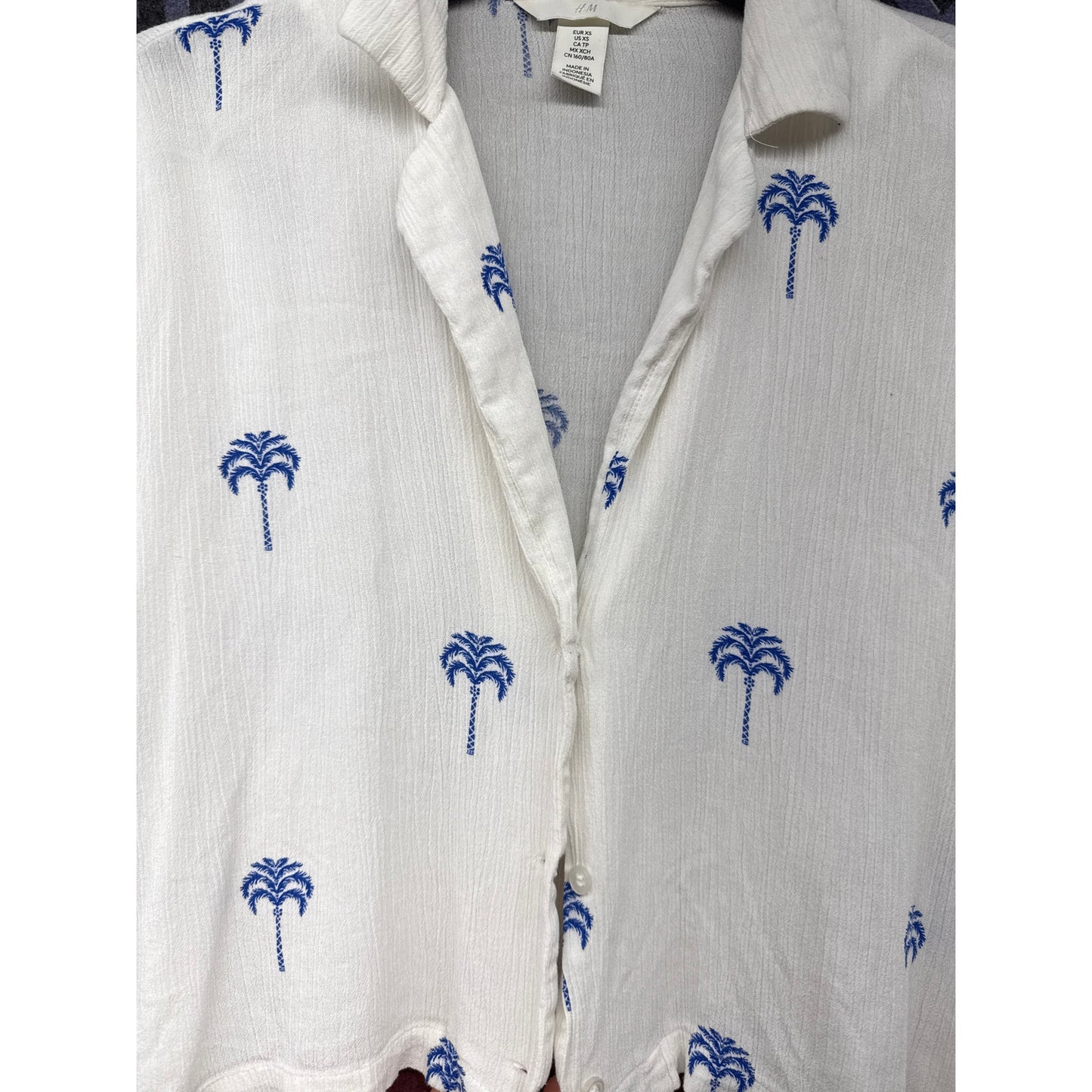 H&M Women's Cropped White Summer Palm Beach Carolina XS Button Up Blouse Top