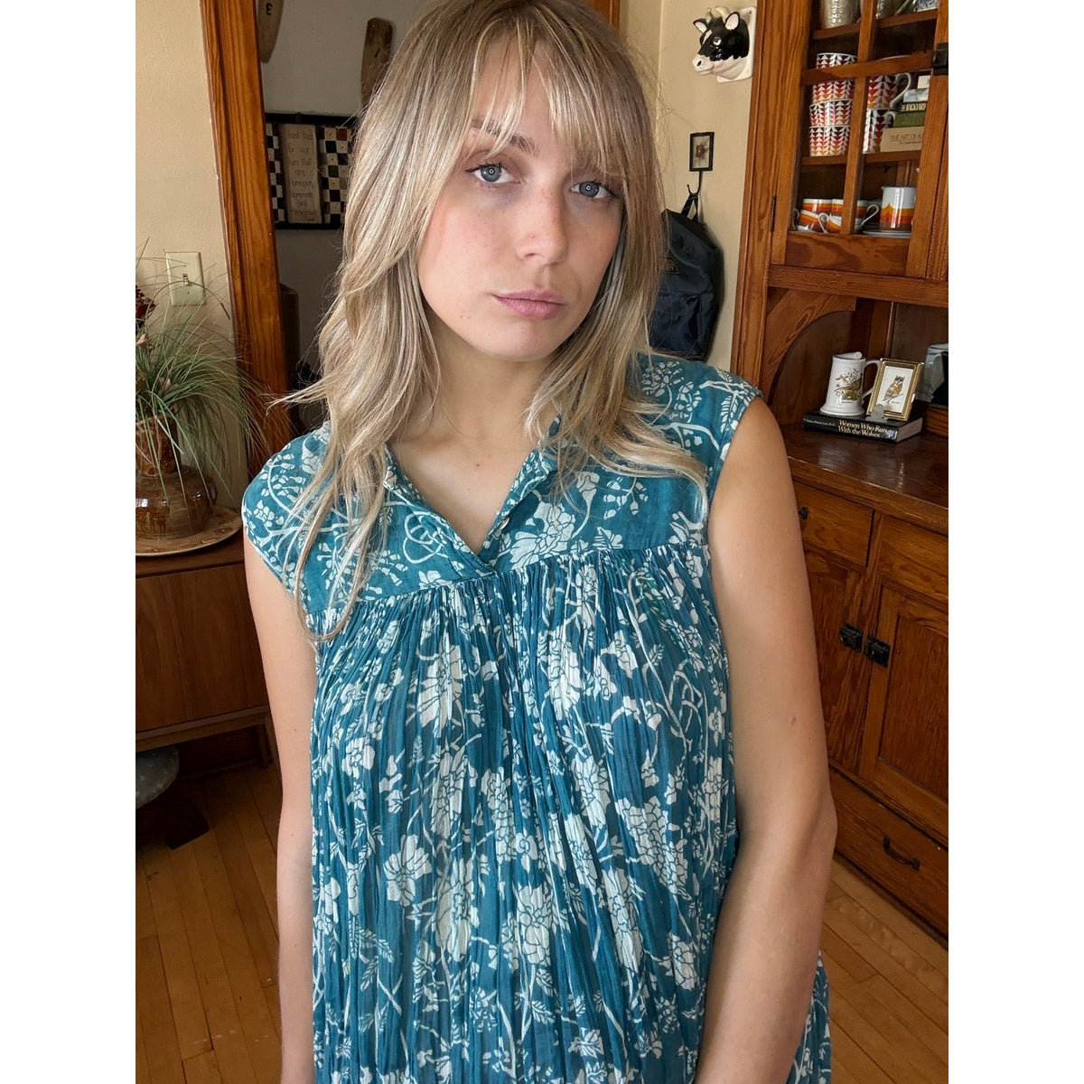 Vintage 70s Hawaii Adini Large Cotton Flowy Floral Earthy Pleated Hippie Dress