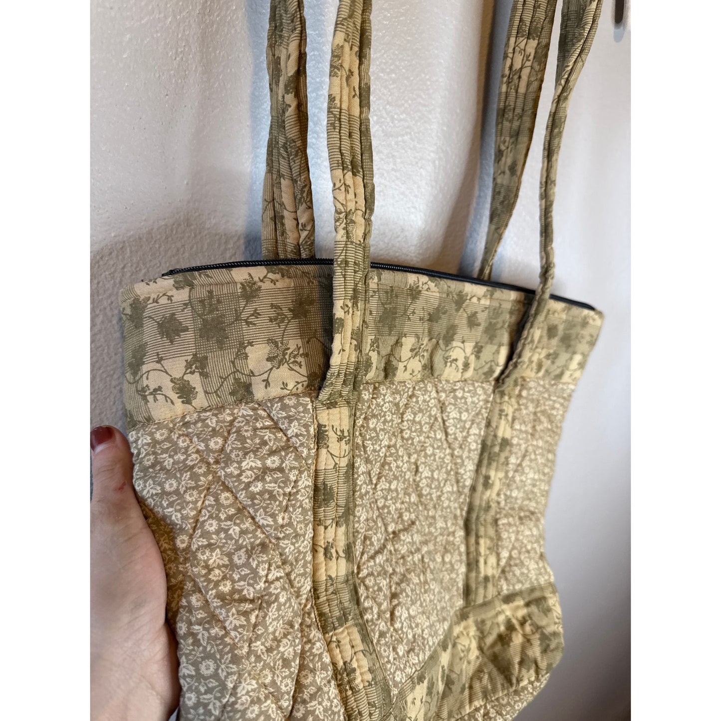 Vintage Patchwork Floral Nature Quilted Bag Zip Top