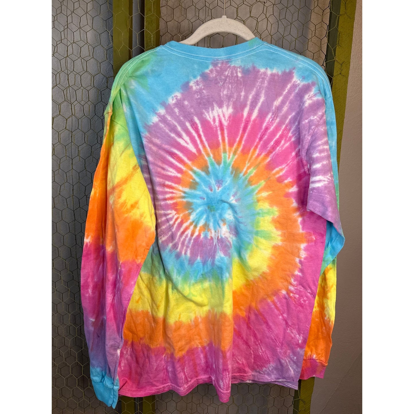 Liquid Blue Large Long Sleeve T-shirt Rainbow Pride Dancing Bears Tie-dye Hippie
