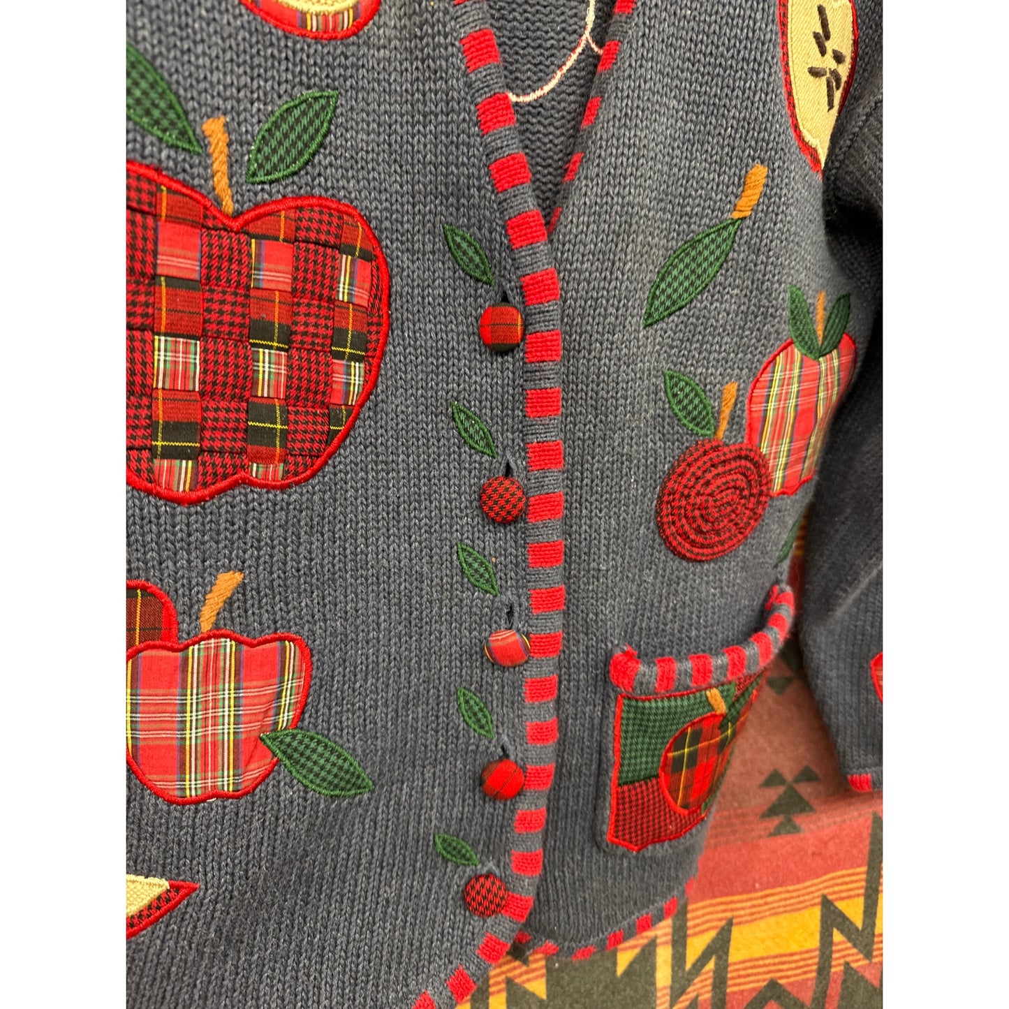Mandal Bay Small Petite Vintage Cardigan Sweater Apple Embroidery Teacher Fall