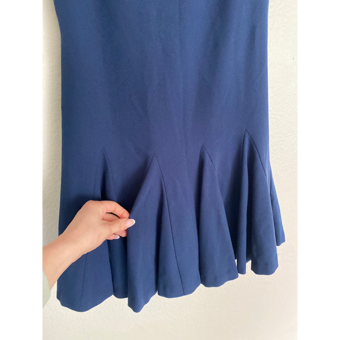 Alice + Olivia Women's Office Siren Navy Pleated Ruffle Thigh Length Small